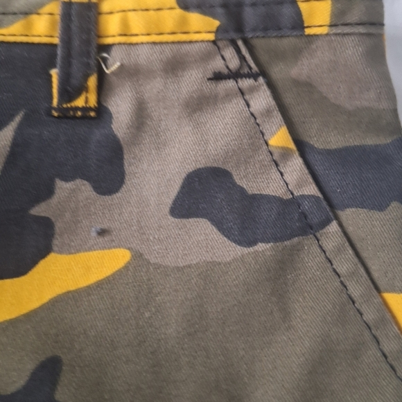 YELLOW CAMO CARGOS - Picture 6 of 6